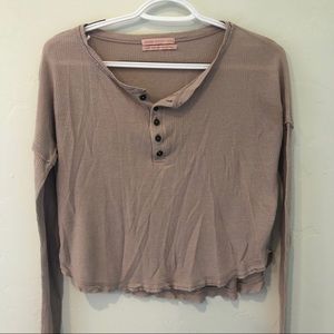 cute and comfy henley!